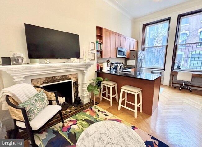 Building Photo - 2126 Spruce St