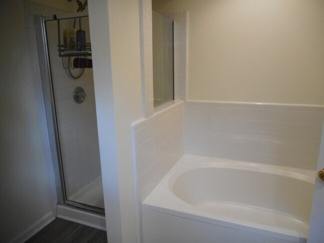 Building Photo - Beautiful Home in Northwest Greensboro