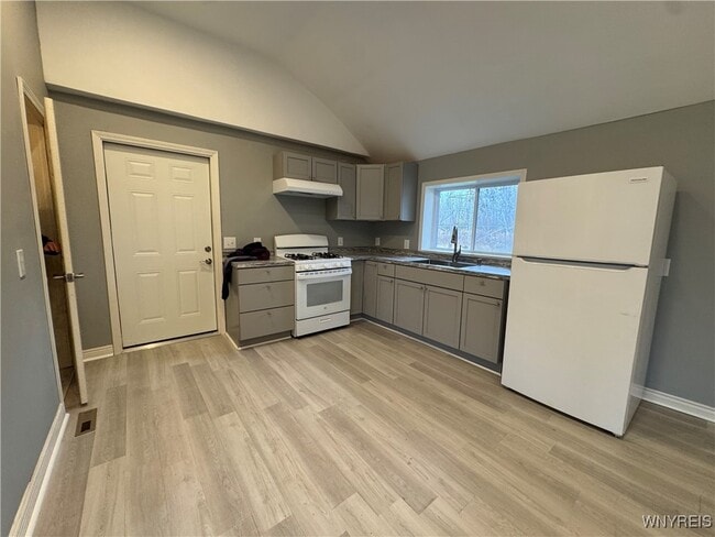 Building Photo - 549 Indian Church Rd