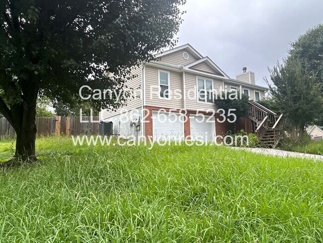 Building Photo - 211 Brently Woods Dr