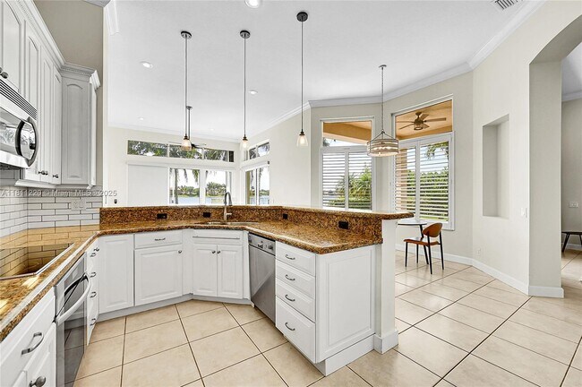 Building Photo - 512 NW 120th Dr