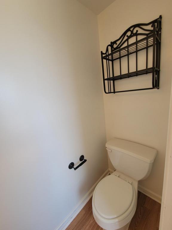 Building Photo - 101 Hemlock Ct