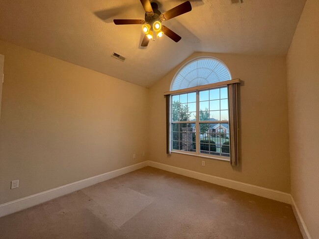 Building Photo - 1930 Scarlett Meadows Dr