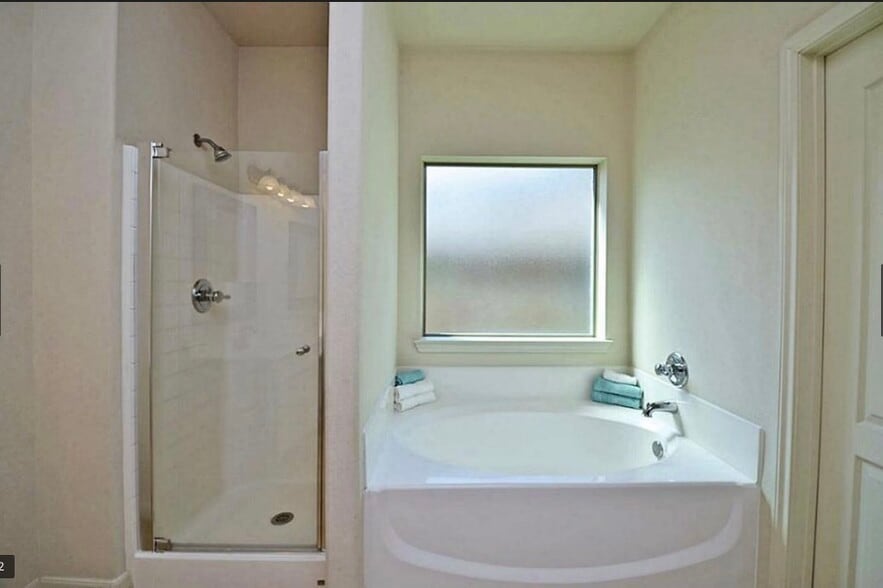 Building Photo - 967 Doire Dr