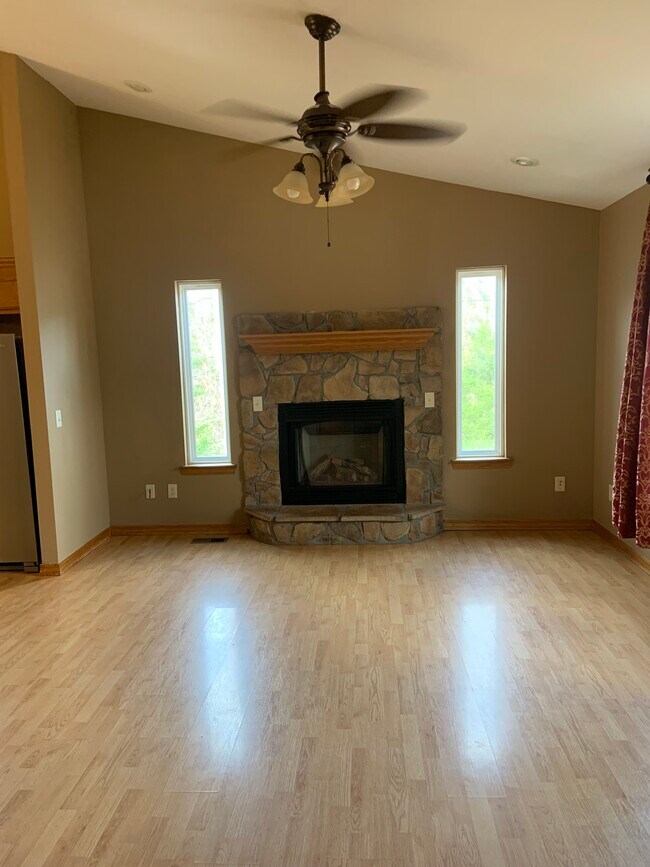 Living Room - 13327 Longridge Ln