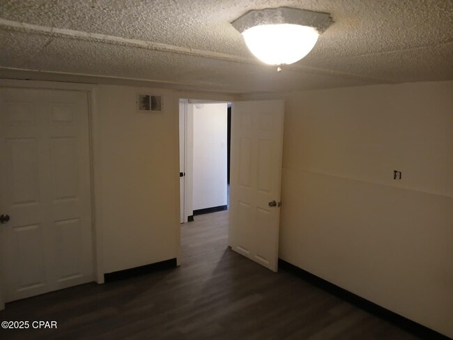 Building Photo - 712 Ave C