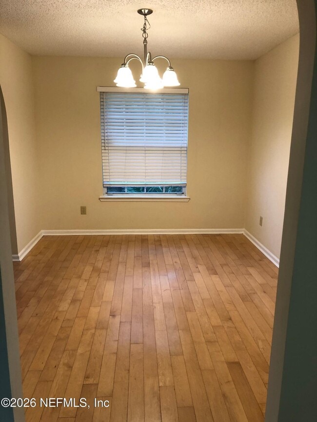 Building Photo - 12910 Forest Glen Ct S