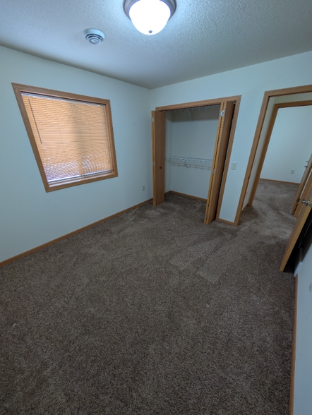 Building Photo - 2303 Damon St