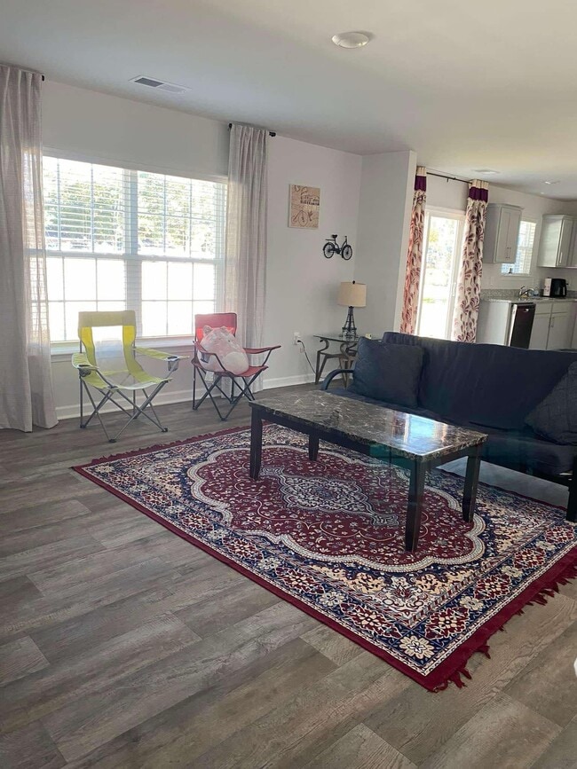 Building Photo - 1313 Riverstone Dr