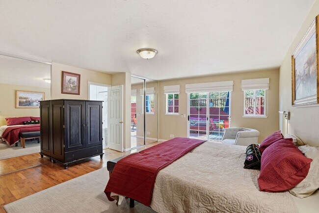 Building Photo - Lovely Monterey Single Family Home in the Mar Vista Neighborhood! (UNFURNISHED)