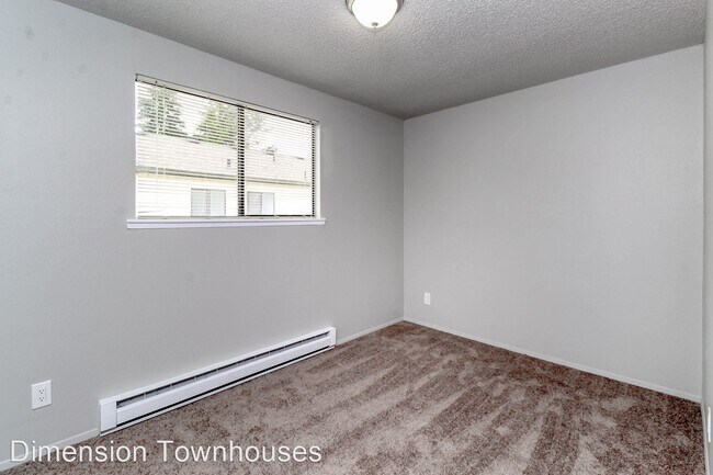 Building Photo - 413 Pattison St NE