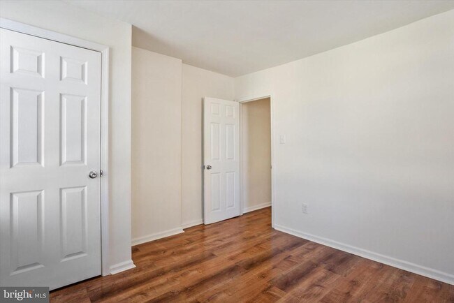 Building Photo - 714 Tasker St