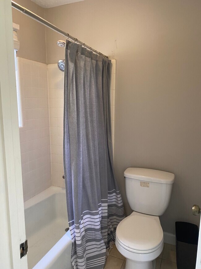 Building Photo - 3655 Liberty Ln