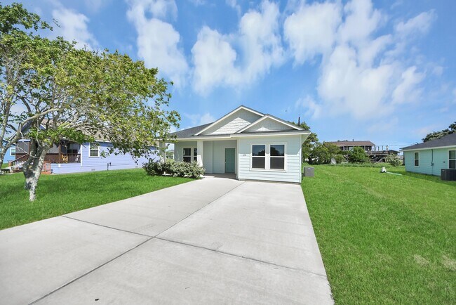 Building Photo - 638 Stovall Dr