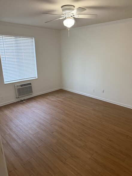 Building Photo - 2601 Hillsboro Pike