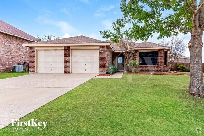 Building Photo - 229 Silver Spur Dr