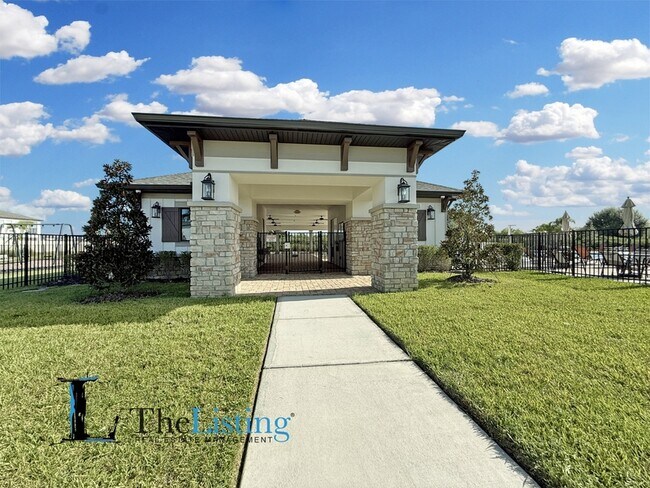 Building Photo - 3023 Adams Cross Dr