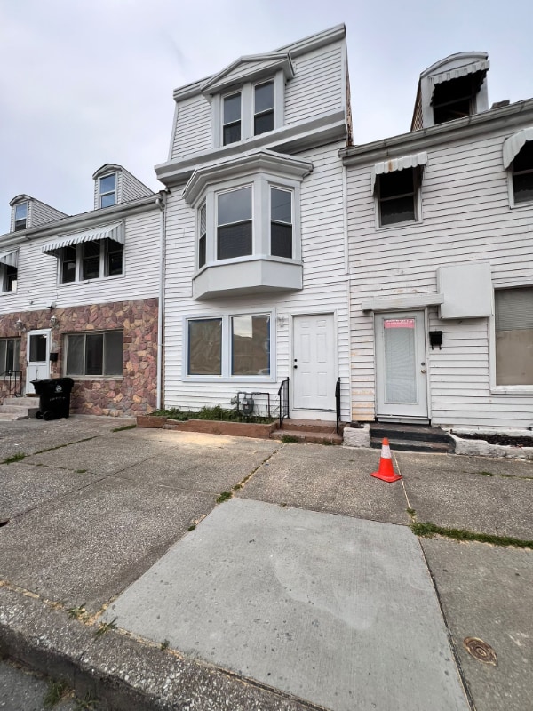 Building Photo - 1720 N 6th St