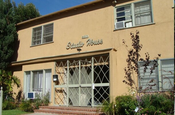 Building Photo - 6201 Fountain Ave