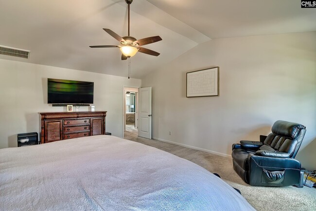 Building Photo - 660 Collett Dr