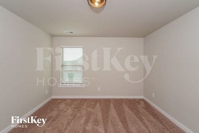 Building Photo - 1620 Brookhaven Dr