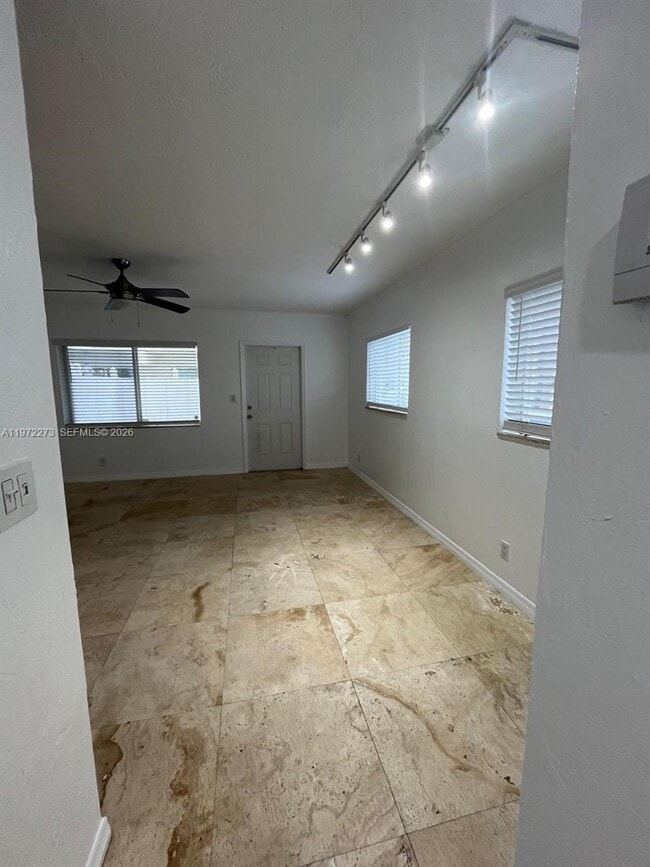 Building Photo - 1856 NE 46th St