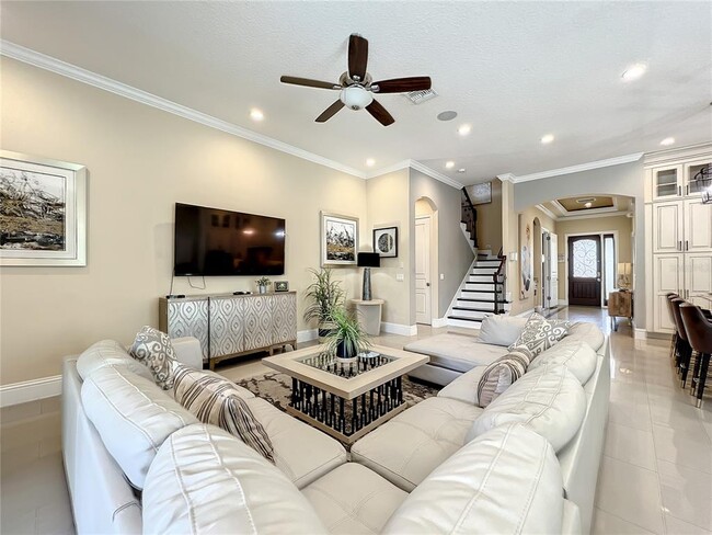 Building Photo - 760 Golden Bear Dr