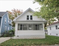 Building Photo - 3207 Dinnen Ave