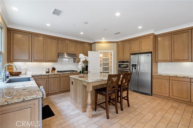 Building Photo - 61 Crestwick