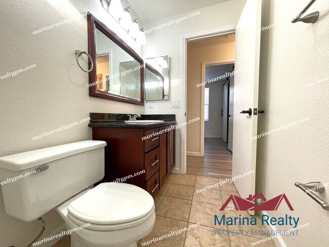 Building Photo - Near Walking Trails and Glen Cove Waterfro...