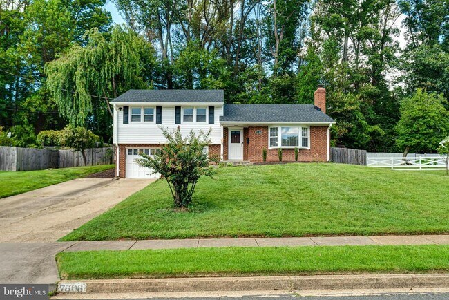 Building Photo - 7606 Jervis St