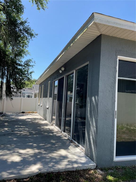 Building Photo - 132 Golf Aire Blvd