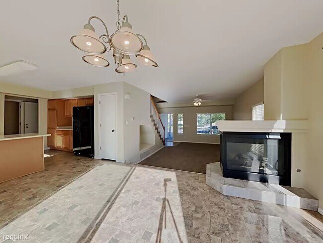 Building Photo - 3 br, 3 bath House - 229 Rosemary Pl