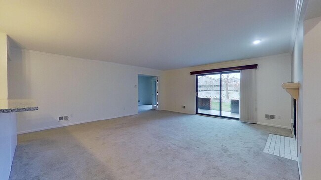 Building Photo - 21096 Boulder Cir