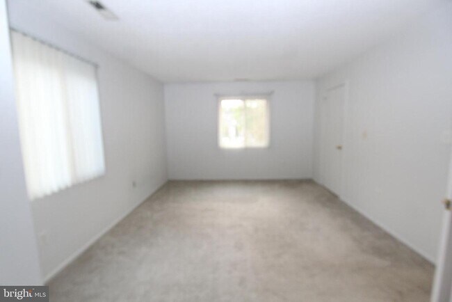 Building Photo - 2114 Aspen Dr