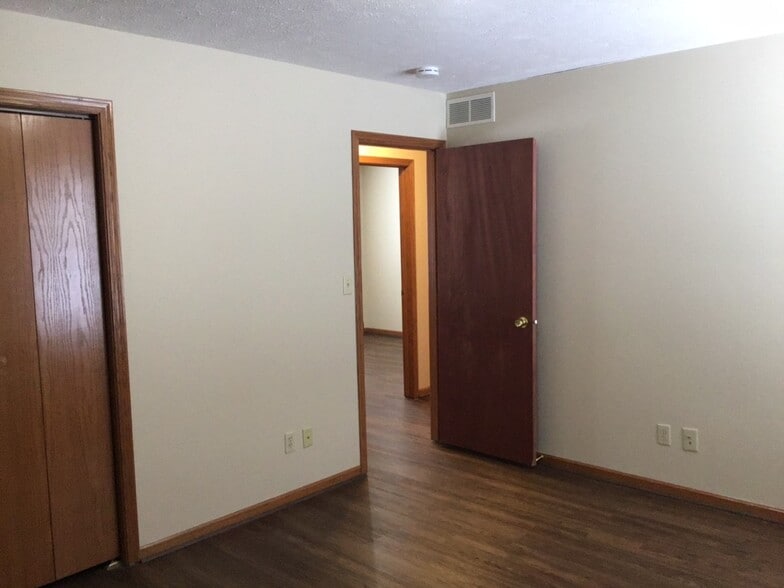 Building Photo - 10284 Pinesap Pl