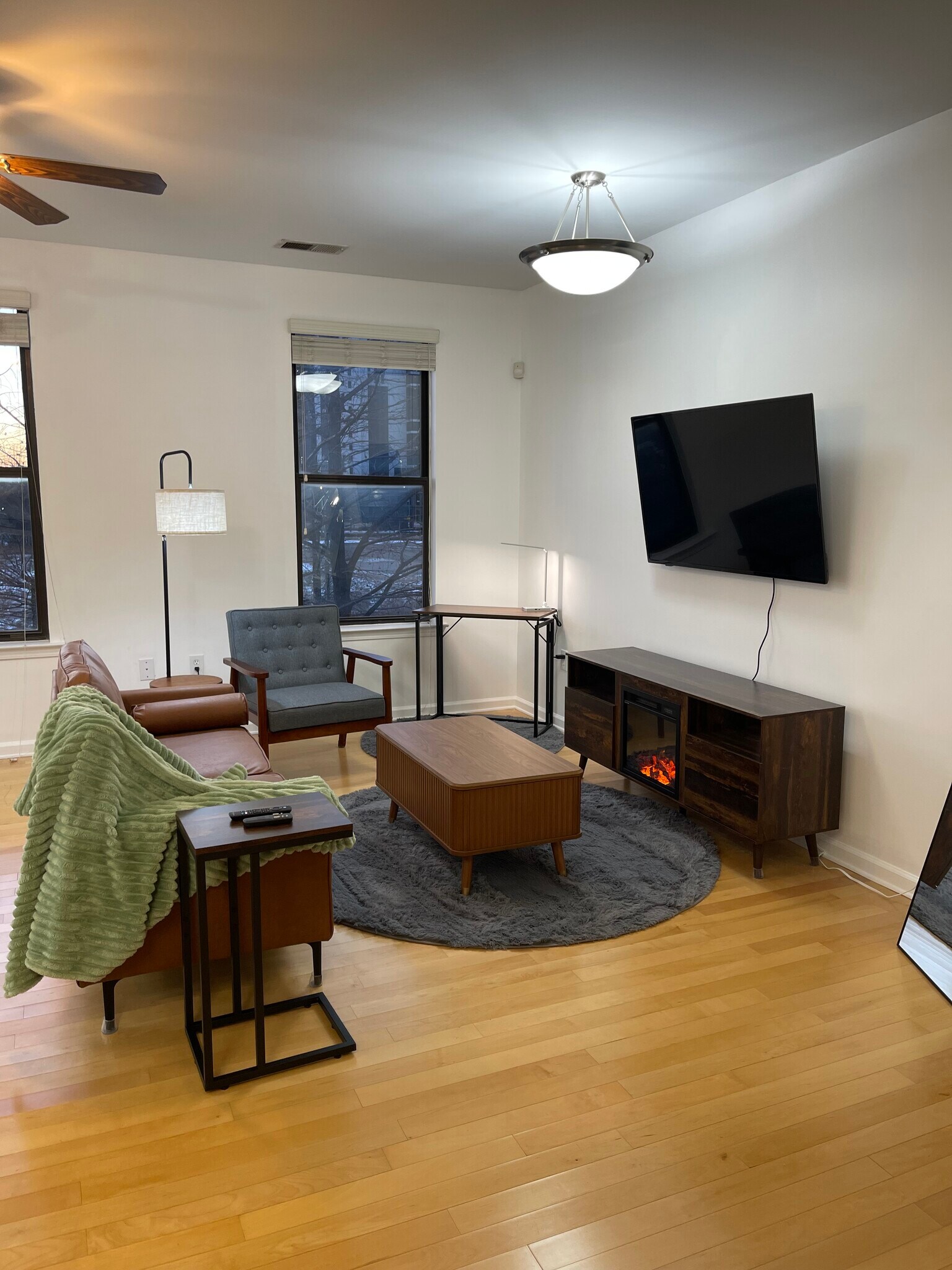 Building Photo - 731 Litty Ct
