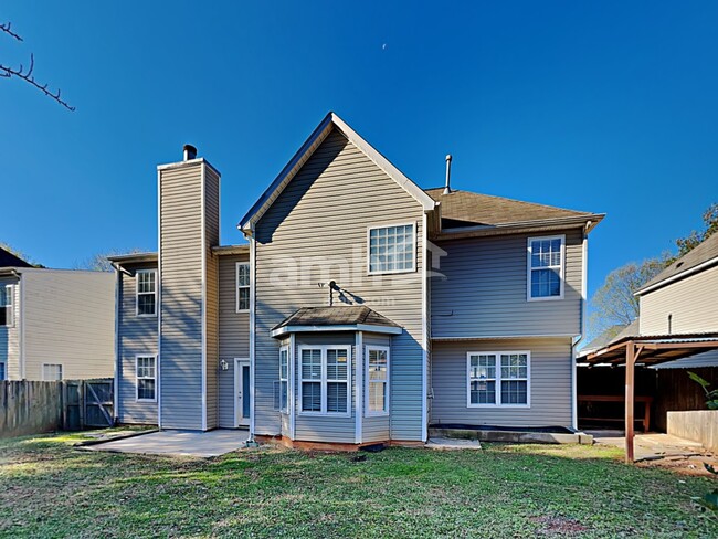Building Photo - 5124 Kiev Dr
