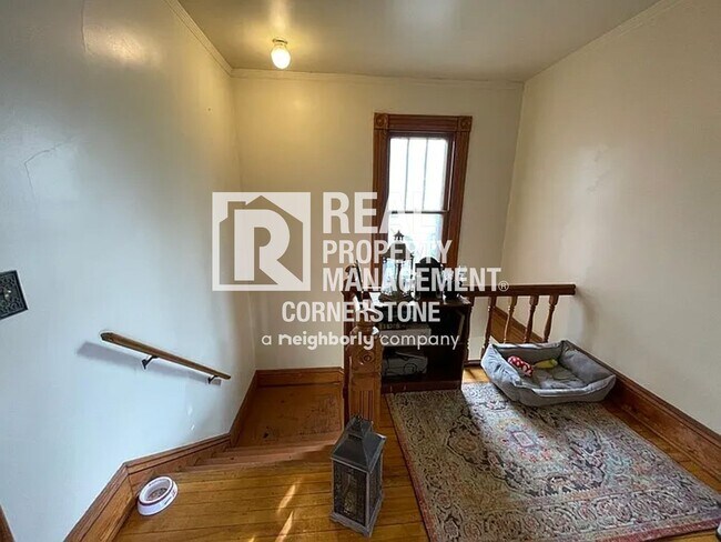 Building Photo - 808 W Kalamazoo Ave