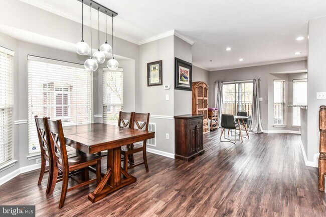 Building Photo - 6109 Madison Crest Ct