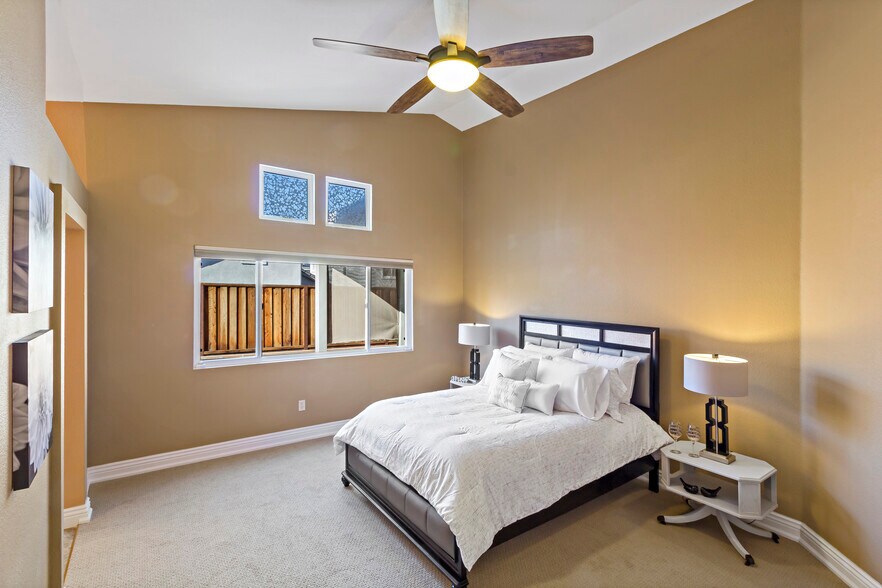 MasterBed with backyardview - 278 Havenwood Cir