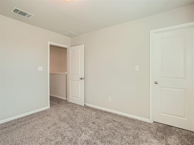 Building Photo - 1416 Deering Run