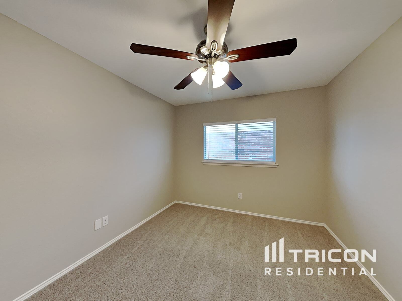 Building Photo - 8504 Hawkview Dr
