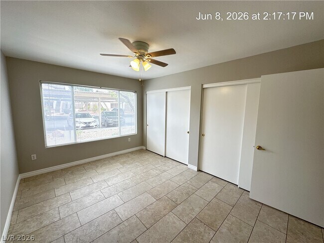 Building Photo - 5710 E Tropicana Ave