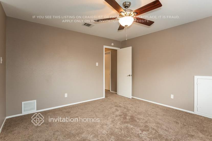 Building Photo - 22507 Red River Dr