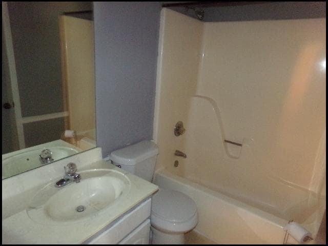 Building Photo - 19 Fox Run Cir