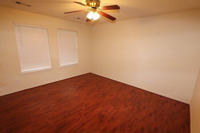 Building Photo - 18414 Willow Moss Dr