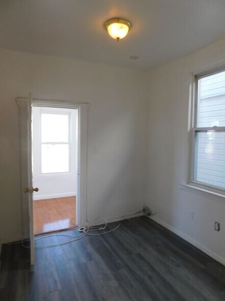Building Photo - 48 Randolph Ave