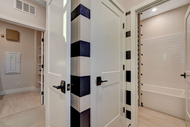 Building Photo - Luxury Fully Furnished Designer Home in Inspirada!