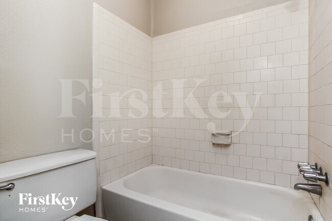 Building Photo - 24119 Lone Elm Dr